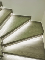  Bukoma schody z vinylu s LED Dub Geelong